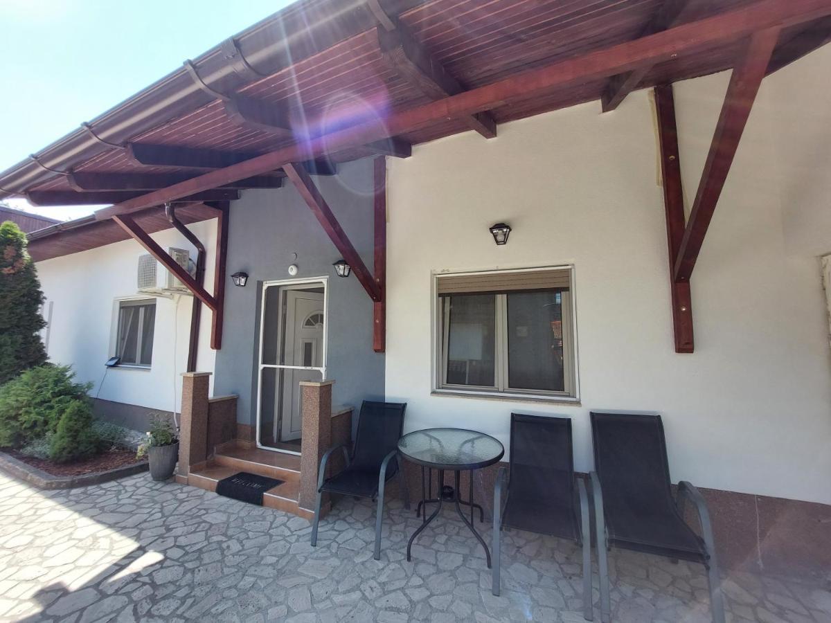 Cozy, Quiet & Family Friendly In Arad公寓 外观 照片