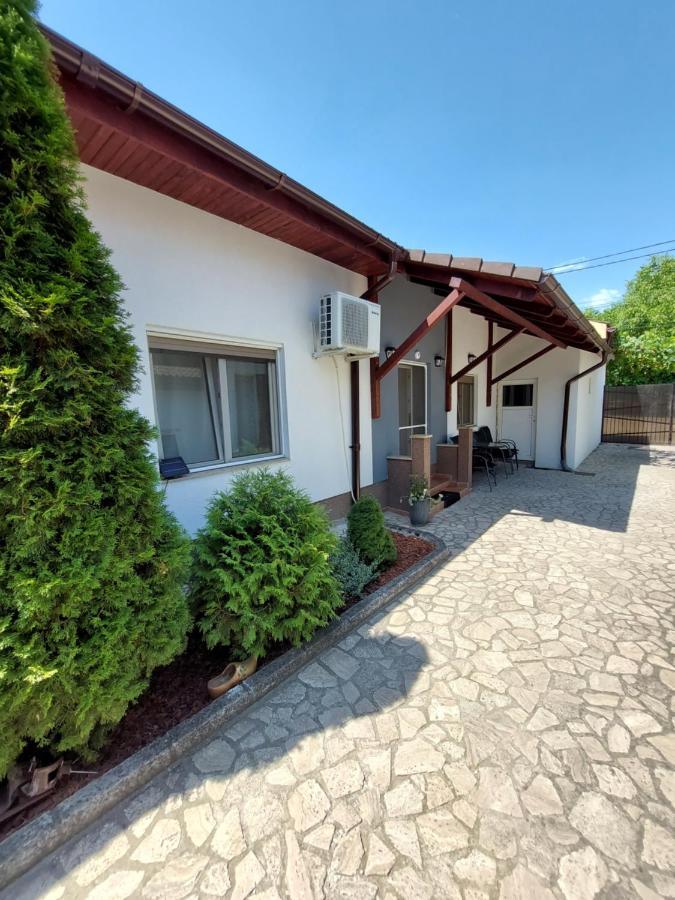Cozy, Quiet & Family Friendly In Arad公寓 外观 照片